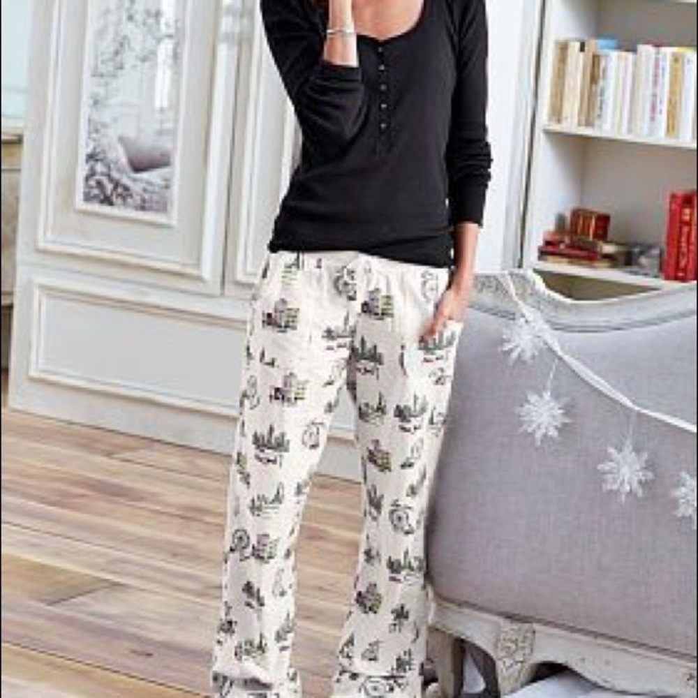 Victoria's Secret women's S short pj set with eye mask